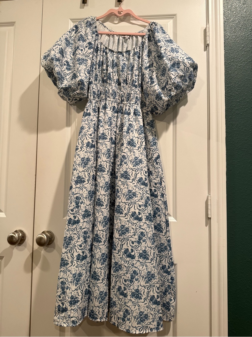 Blue Floral Midi Dress with Puff Sleeves